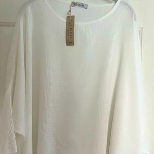 NWT Women’s Cut Loose White crinkle Blouse One Size/loose fit 84% Rayon 16%Nylon